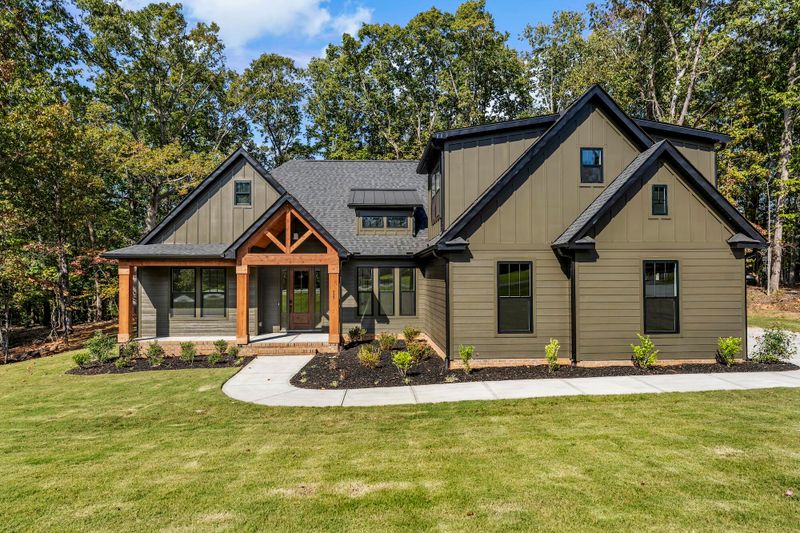 200 Yearling Dr, Summerville, SC 29486