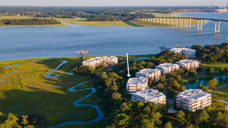 136 Fairbanks Oak Al #4b, Daniel Island, SC 29492