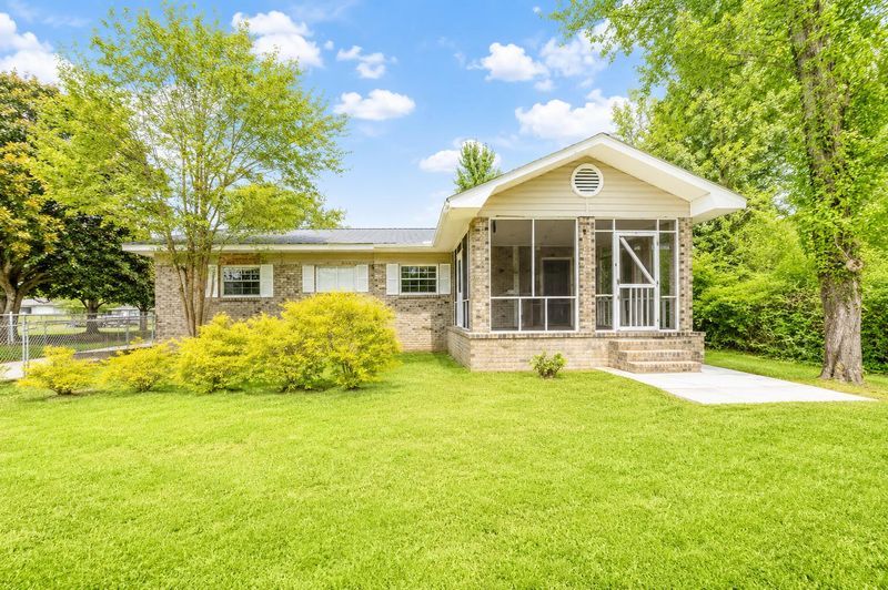 151 Gailmoor Dr, Ladson, SC 29456
