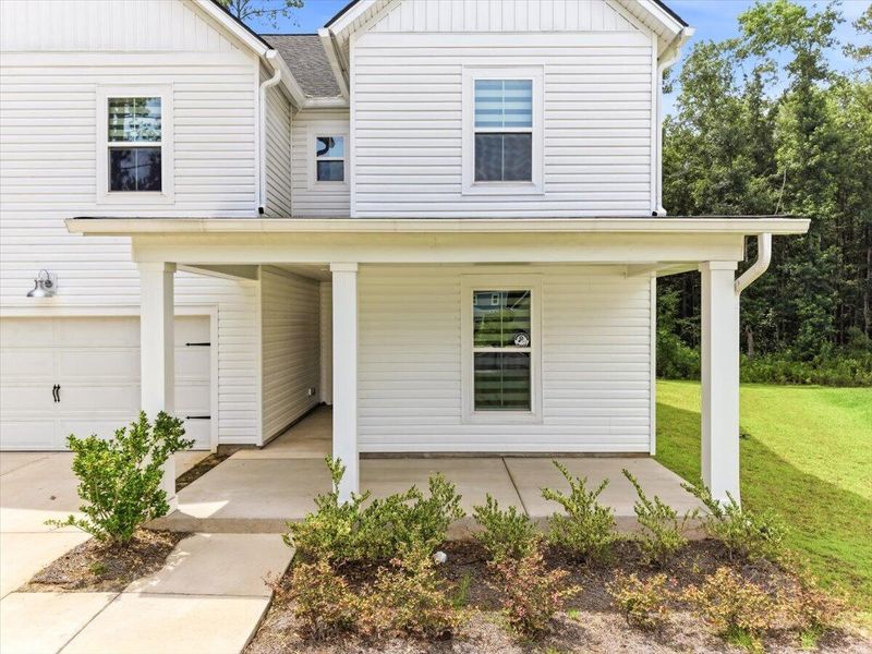 55 Red Bluff St, Summerville, SC 29483
