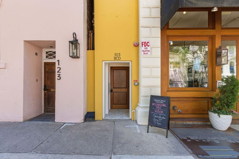 125 Meeting St #B, Charleston, SC 29401