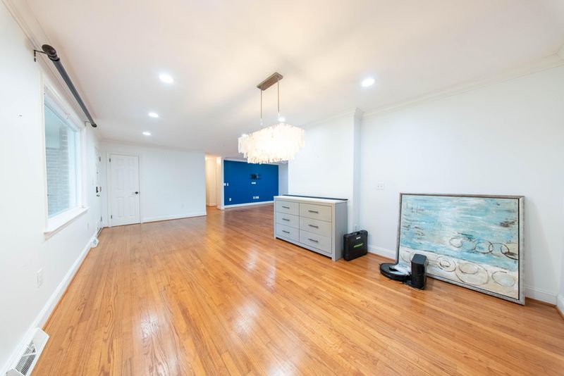 1836 Saint Julian Dr, Charleston, SC 29407