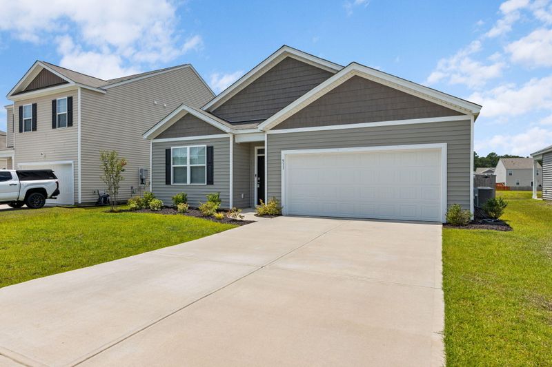 911 Woodside Creek Ln, Summerville, SC 29486