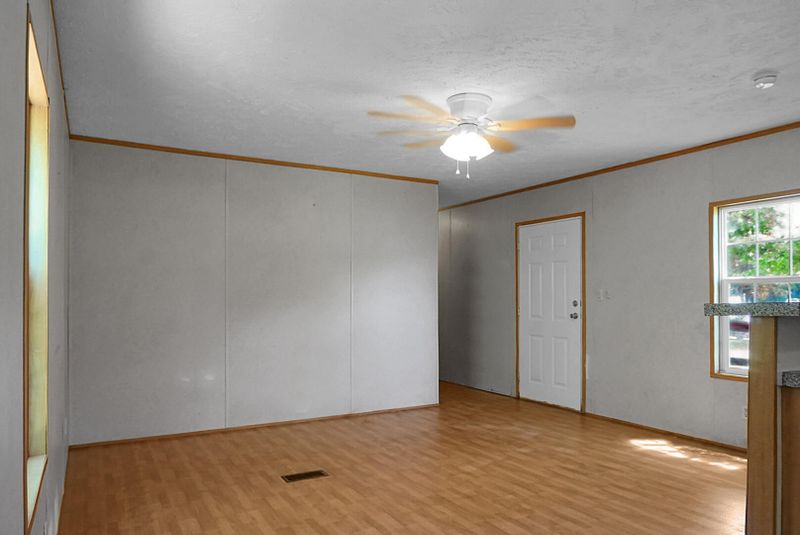 509 Pooshee Plantation Way, Bonneau, SC 29431