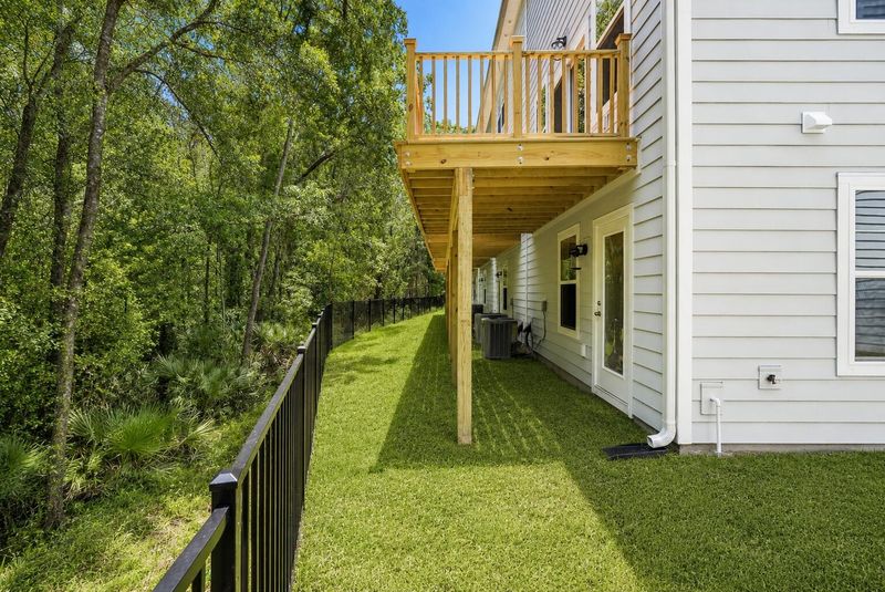 469 Caledon Ct, Johns Island, SC 29455