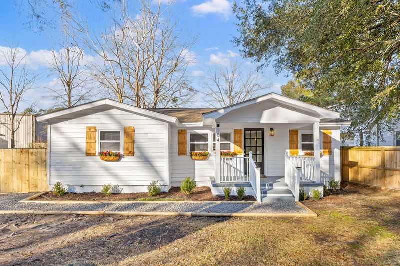 104 Atlantic St, Summerville, SC 29483