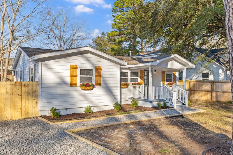 104 Atlantic St, Summerville, SC 29483