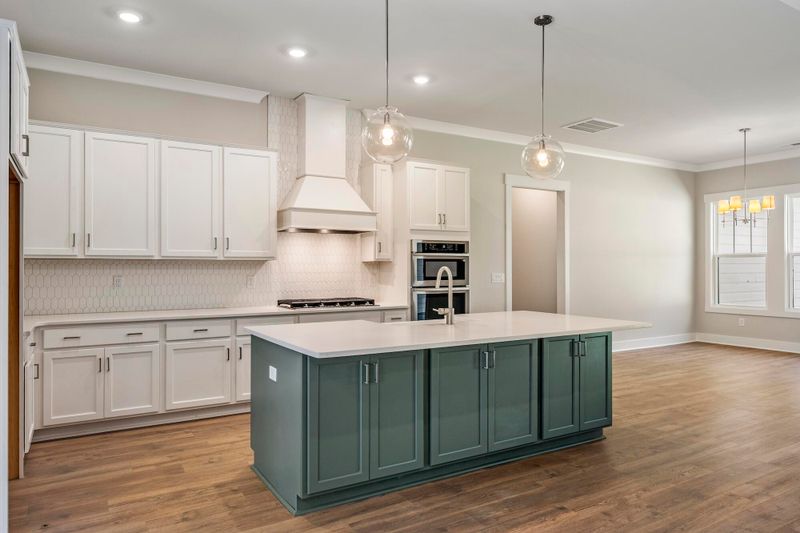 1351 Sea Aire Dr, Charleston, SC 29412