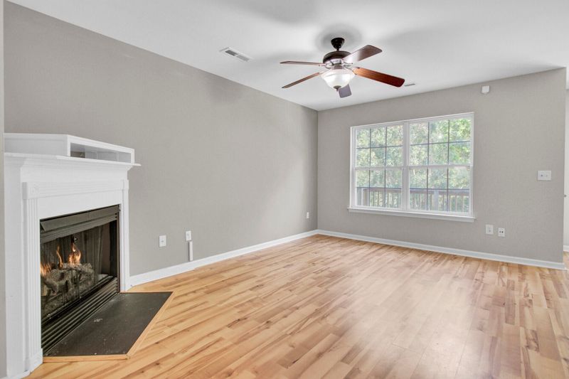 208 Darcy Ave, Goose Creek, SC 29445