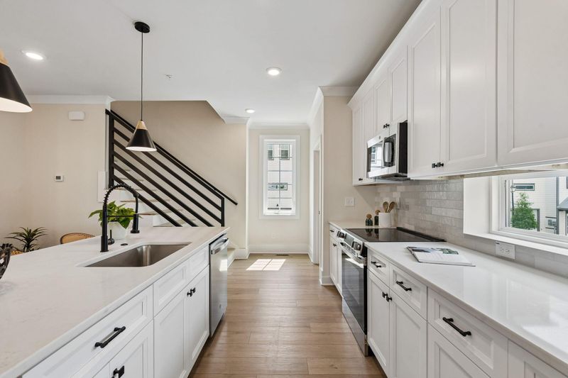 1150 Valdosta St #502, North Charleston, SC 29405