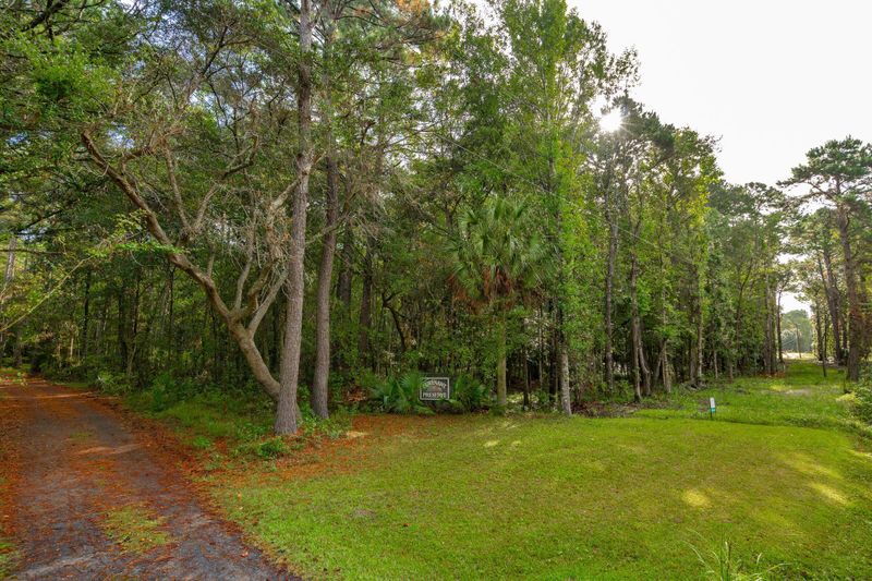 736 Wilson Cemetery Rd, Awendaw, SC 29429