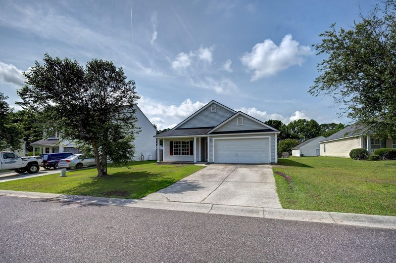 1017 Golden Aspen Dr, Moncks Corner, SC 29461