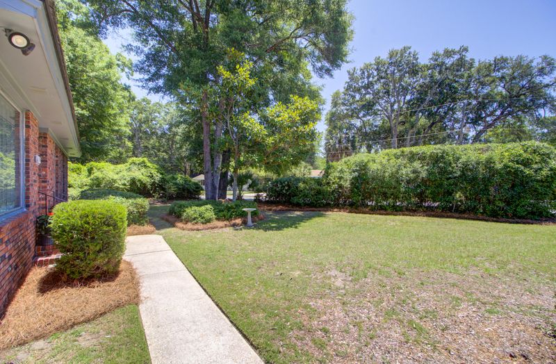 1144 Wyndham Rd, Charleston, SC 29412