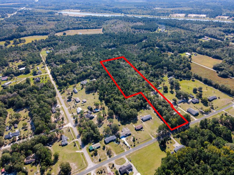 1102 Peru Rd, Saint Stephen, SC 29479