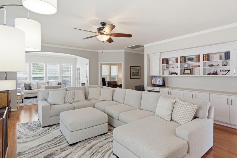 554 Tranquil Waters Way, Summerville, SC 29486