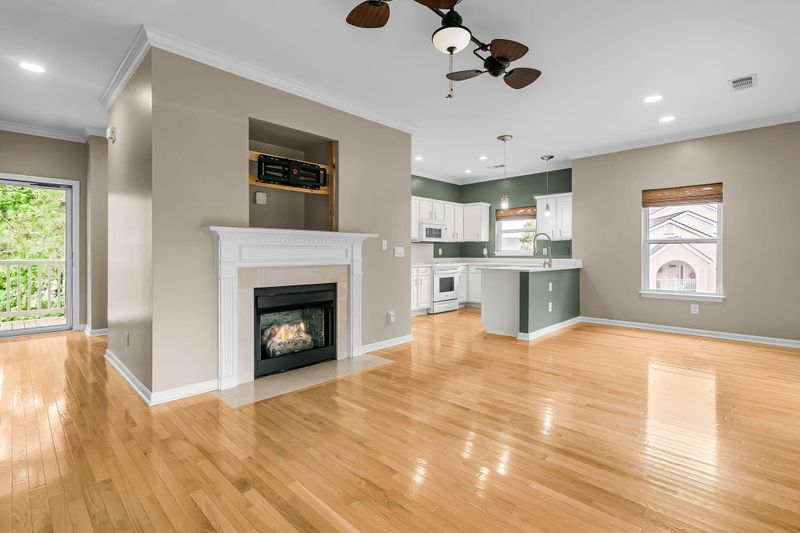 2329 Tall Sail Dr #704d, Charleston, SC 29414