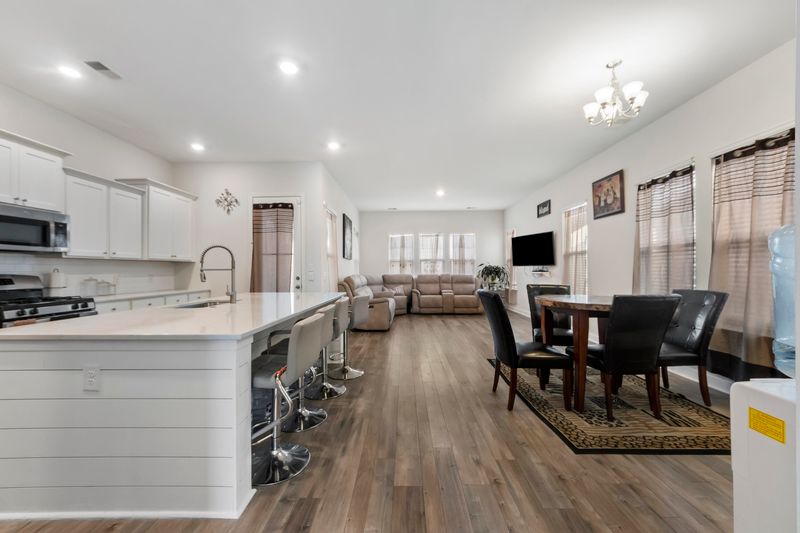 204 Magnolia Garden Dr, Summerville, SC 29483