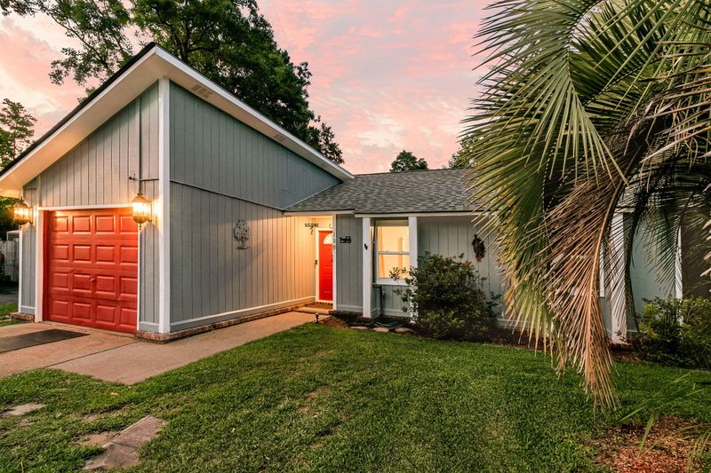 109 Carriage Ct, Summerville, SC 29486