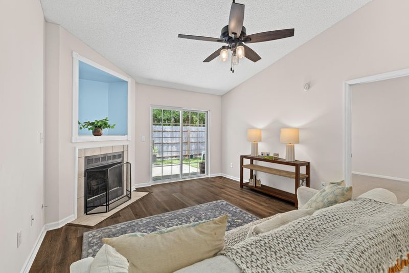 1645 Dexter Ln, Charleston, SC 29412