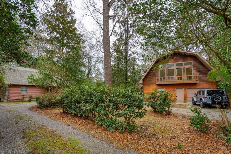 415 W Carolina Ave, Summerville, SC 29483