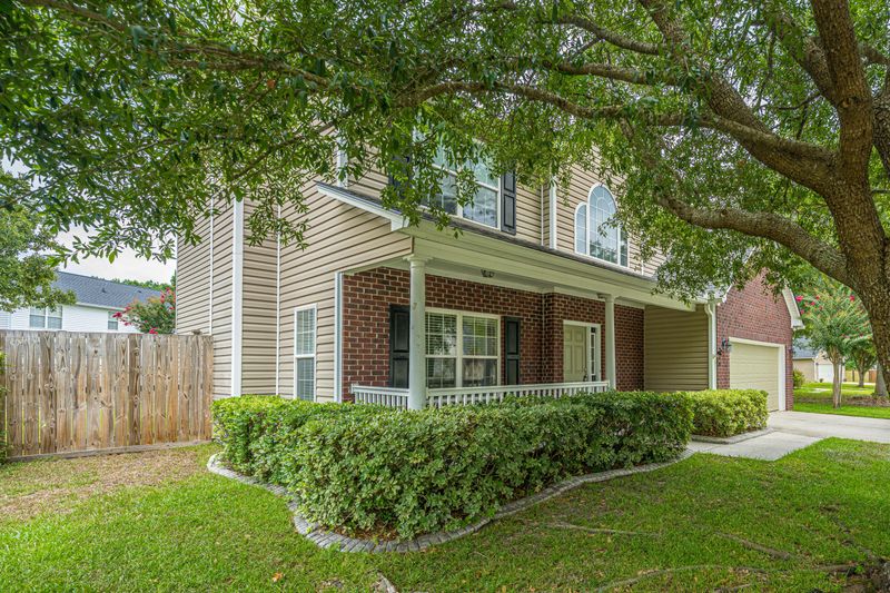 400 Barreling Ct, Moncks Corner, SC 29461