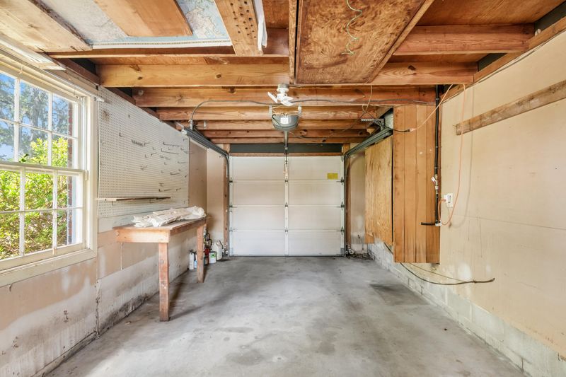 665 Port Cir, Charleston, SC 29412