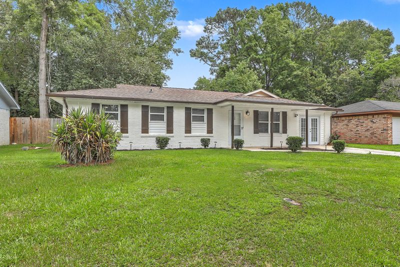 108 Bee St, Summerville, SC 29483