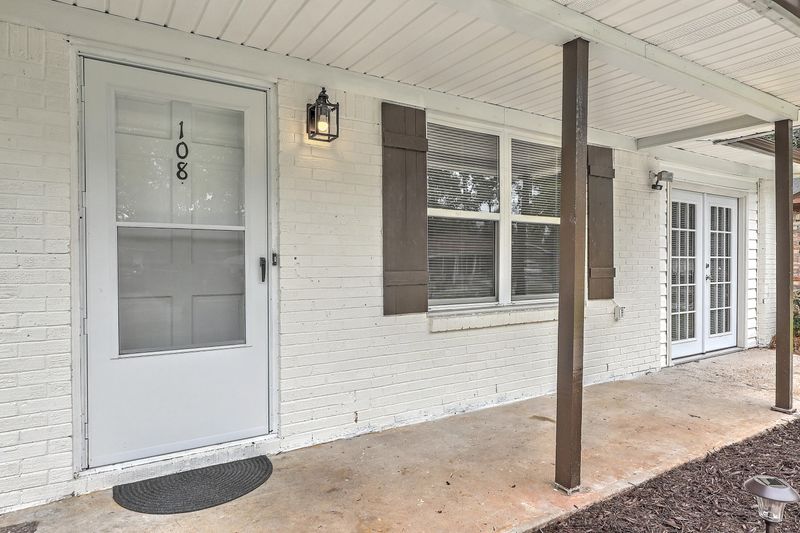108 Bee St, Summerville, SC 29483