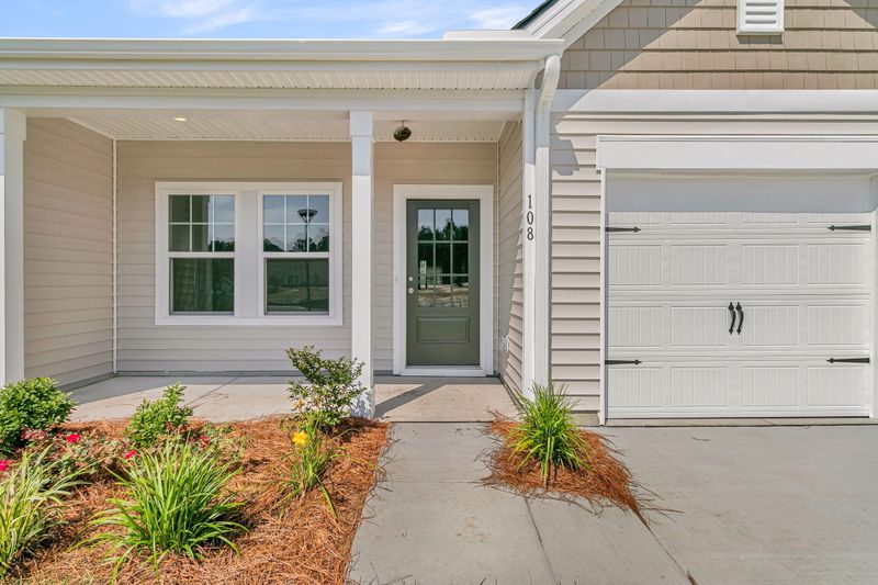 1065 Dusk Dr, Summerville, SC 29486
