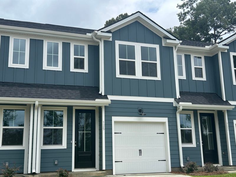 125 Berry Shoals Dr, Summerville, SC 29485