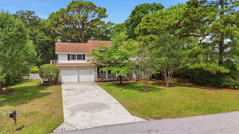 932 Tall Pine Rd, Mount Pleasant, SC 29464