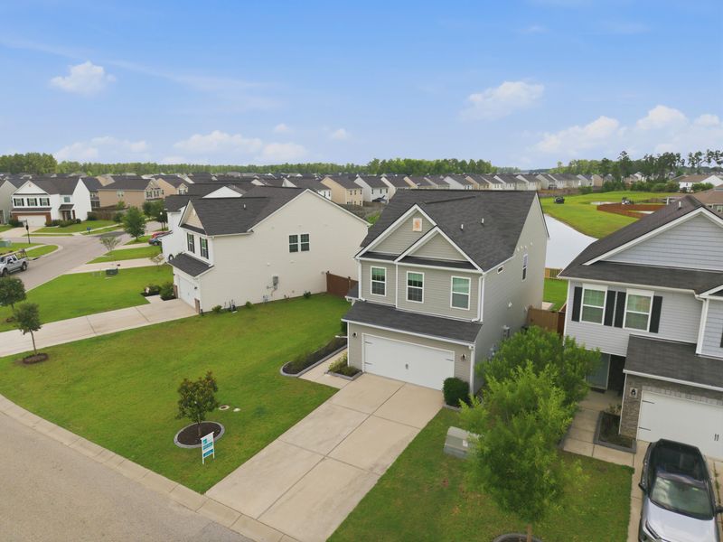 810 Redbud Ln, Summerville, SC 29486