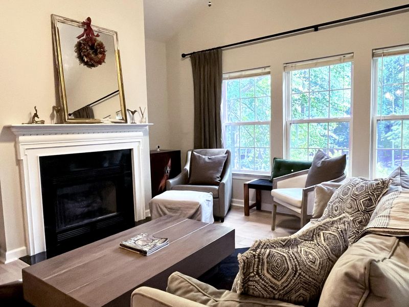 1108 Grove Pk, Charleston, SC 29414
