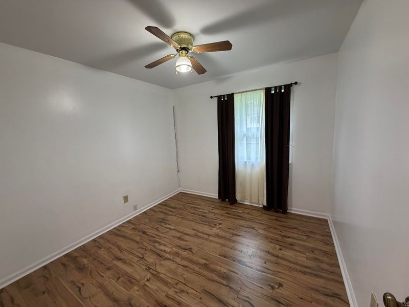 406 Willow Ct, North Charleston, SC 29420