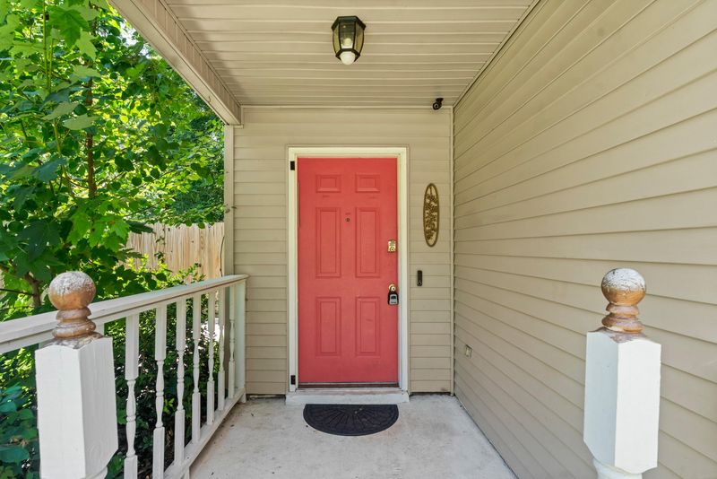 130 Chandler Dr, Ladson, SC 29456