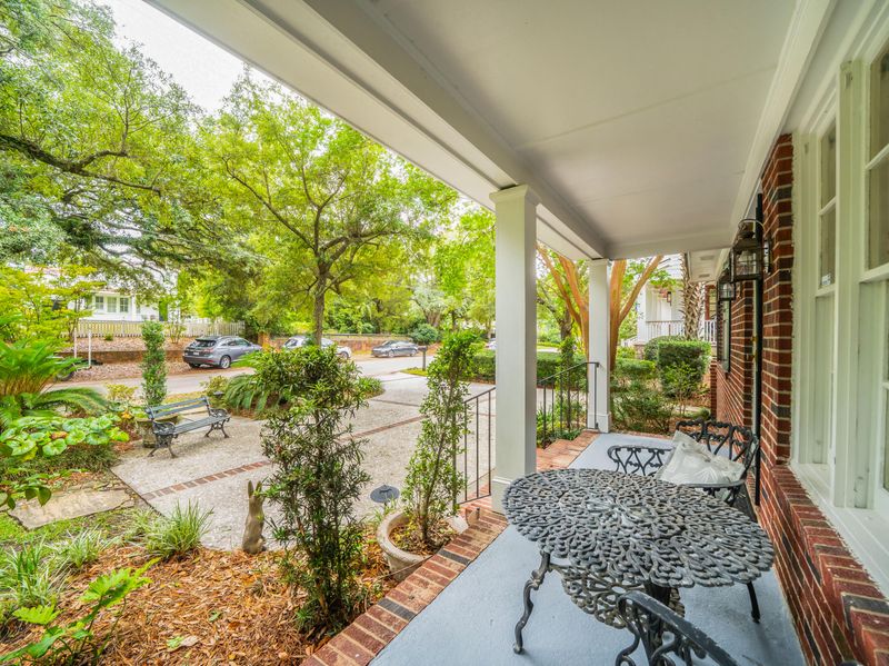 114 Live Oak Dr, Mount Pleasant, SC 29464