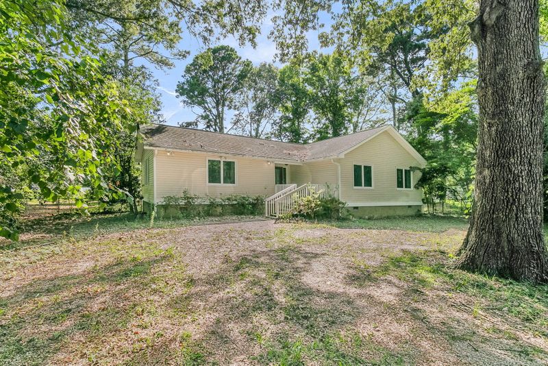1724 Elm Rd, Charleston, SC 29414