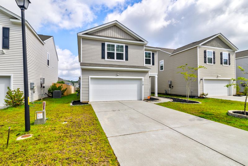 114 Sunray Ln, Summerville, SC 29486
