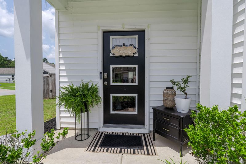 401 Eastern Pine Dr, Summerville, SC 29486