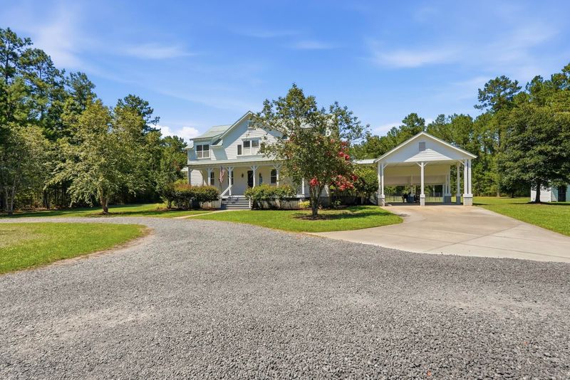 240 Ole Sunshines Trl, Huger, SC 29450