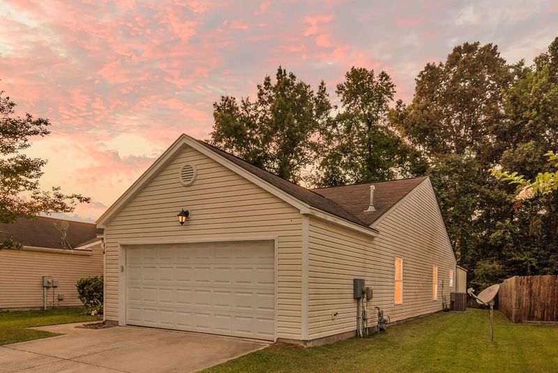 210 Salkahatchie, Summerville, SC 29485
