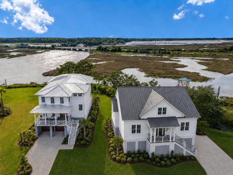 549 Towles Crossing Dr, Johns Island, SC 29455