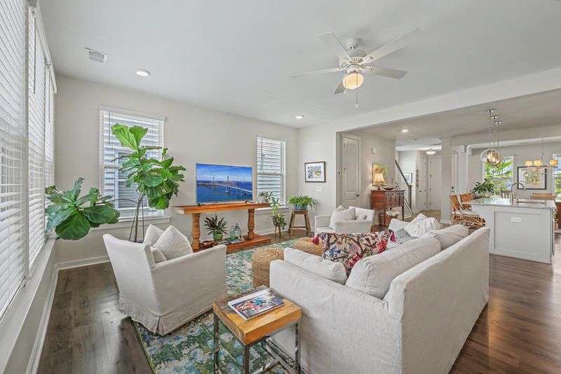 109 Summer Tanager Dr, Ravenel, SC 29470