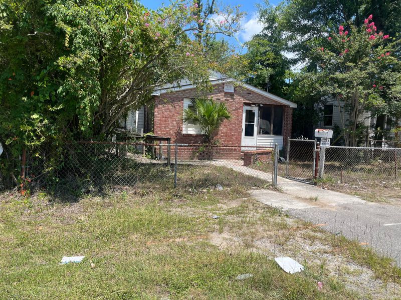3104 Accabee Rd, North Charleston, SC 29405