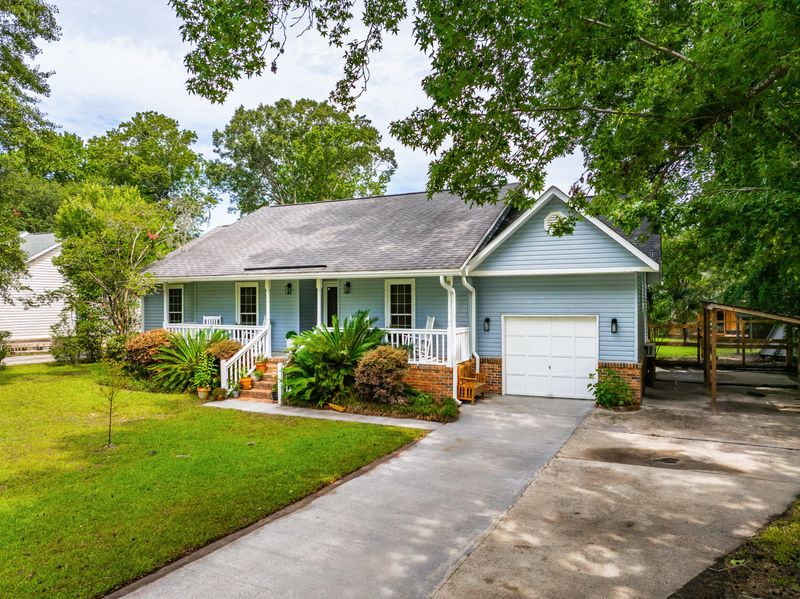 952 Anchor Rd, Charleston, SC 29412