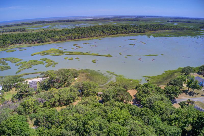 2107 Sol Legare Rd, Charleston, SC 29412