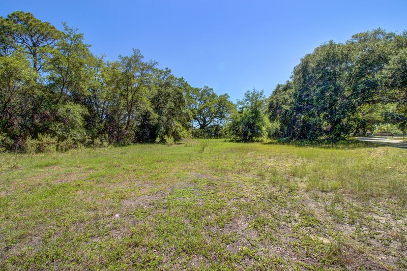 2107 Sol Legare Rd, Charleston, SC 29412