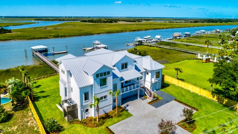 305 Palm Blvd, Isle Of Palms, SC 29451