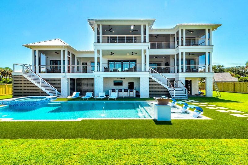 305 Palm Blvd, Isle Of Palms, SC 29451