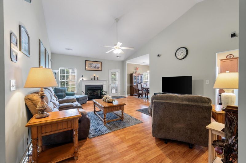 171 Highwoods Plantation Ave, Summerville, SC 29485
